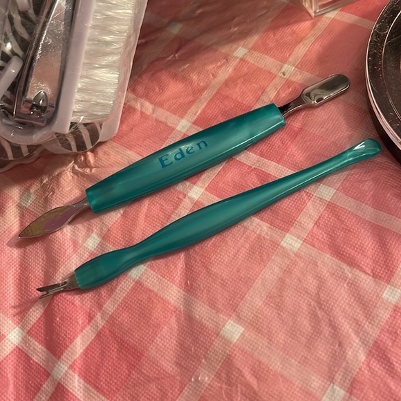 🎈SALE🎈🎀#14.MAKEUP BUNDLE🎀 - Picture 9 of 12